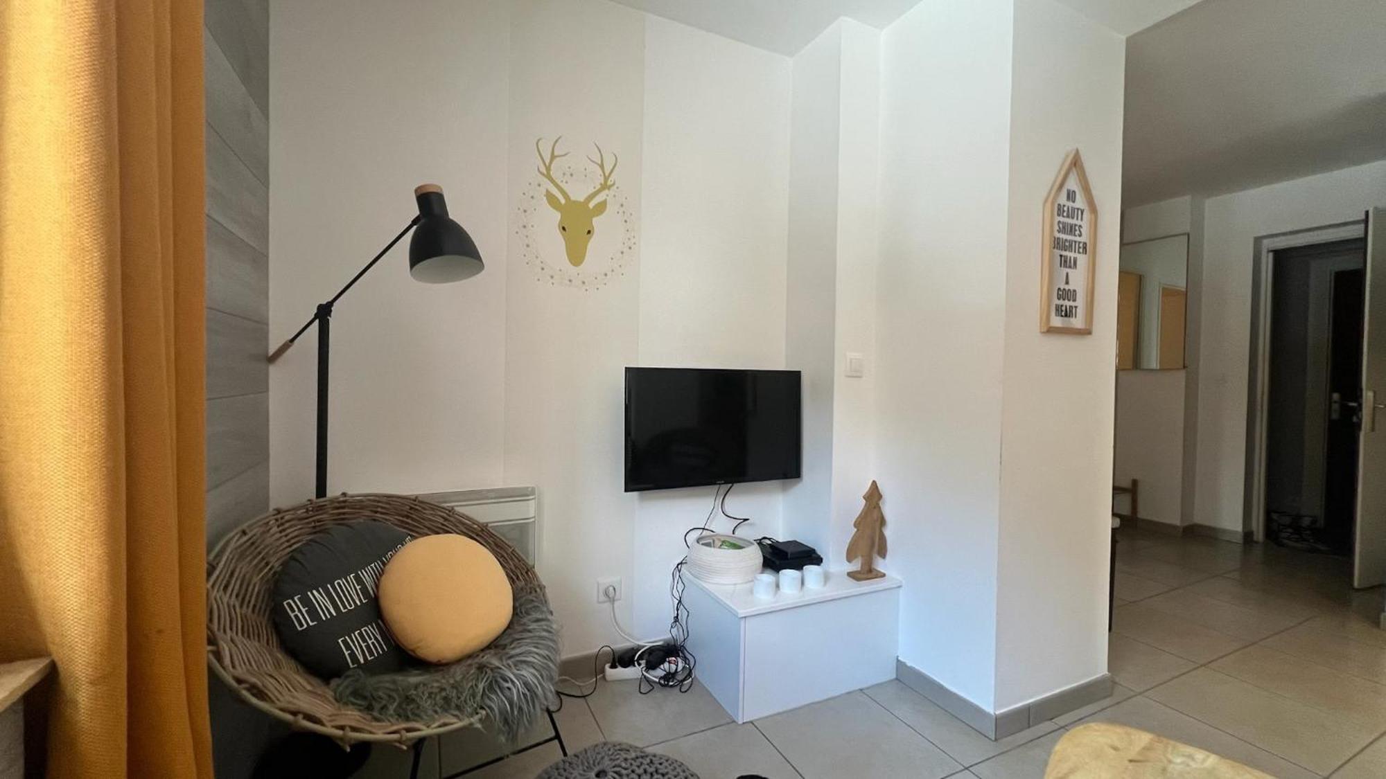 Jaune Genepi - 4 Personnes - 49M2 Et 17M2 Terrasse فالوار المظهر الخارجي الصورة